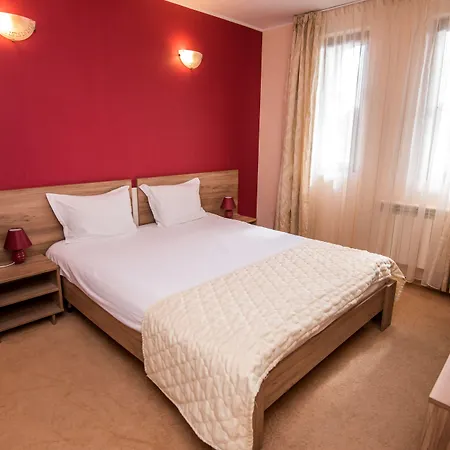 Otel Orbilux 3*